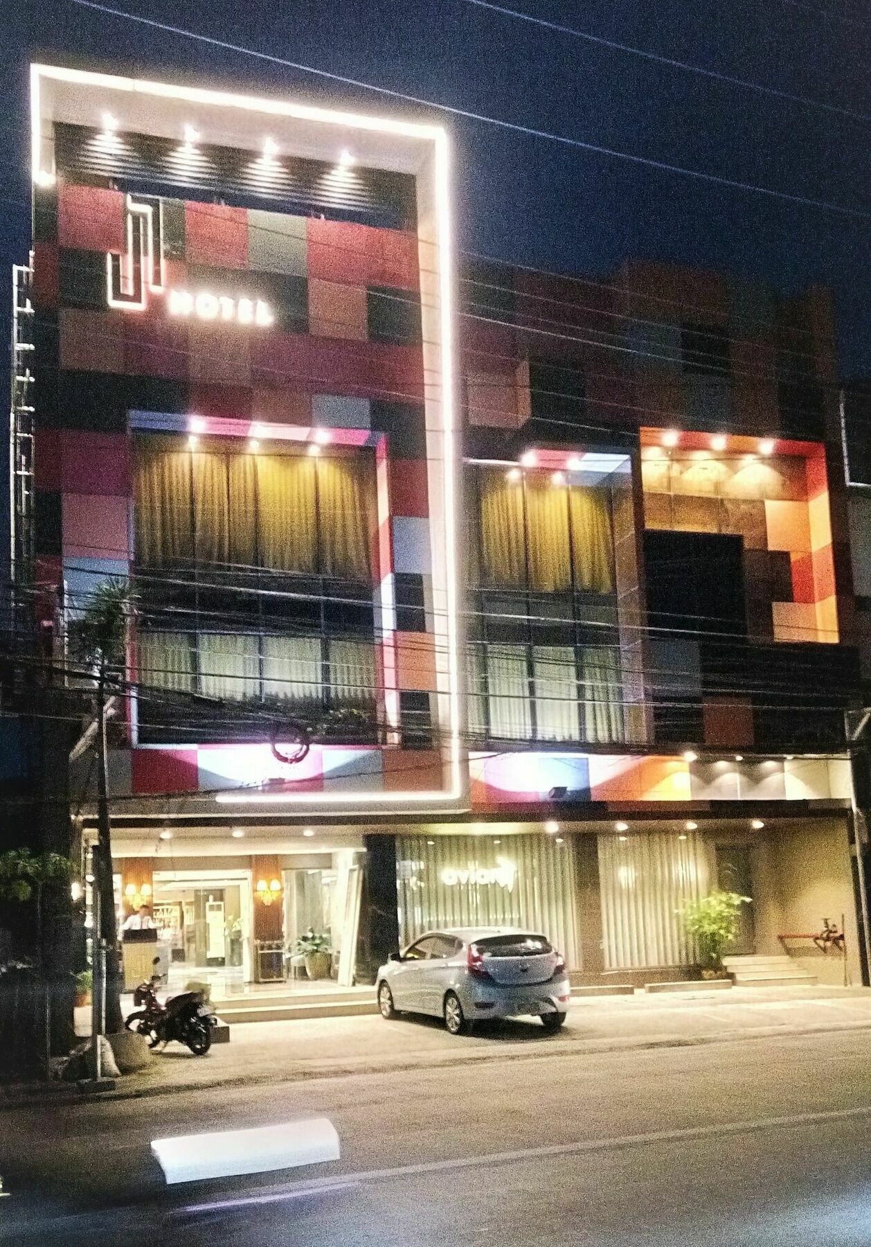 J7 Hotel Илоило Экстерьер фото
